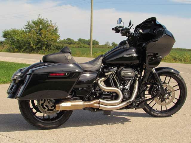 2018 Harley-Davidson, 36 000 km, dovoz Kanada — foto 2 z 5