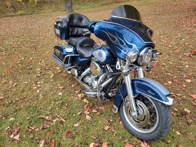 2002 Harley-Davidson, 195 000 km, dovoz Kanada — foto 4 z 5