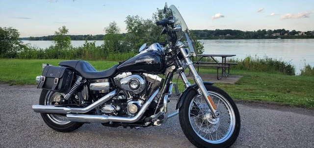 2011 Harley-Davidson, 22 500 km, dovoz Kanada — foto 4 z 4