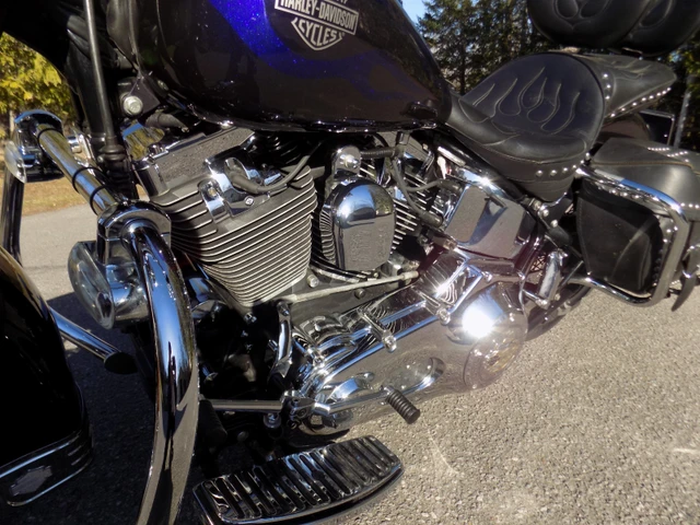2001 Harley-Davidson, 26 250 km, dovoz Kanada — foto 4 z 5