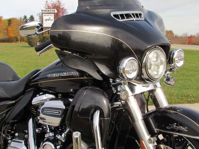 2017 Harley-Davidson, 96 500 km, dovoz Kanada — foto 5 z 5