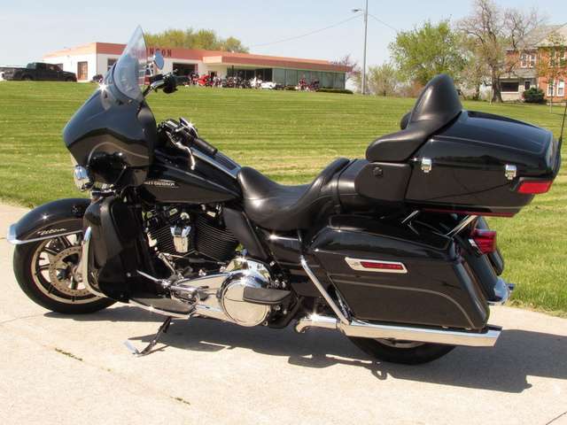 2017 Harley-Davidson, 41 500 km, dovoz Kanada — foto 3 z 5