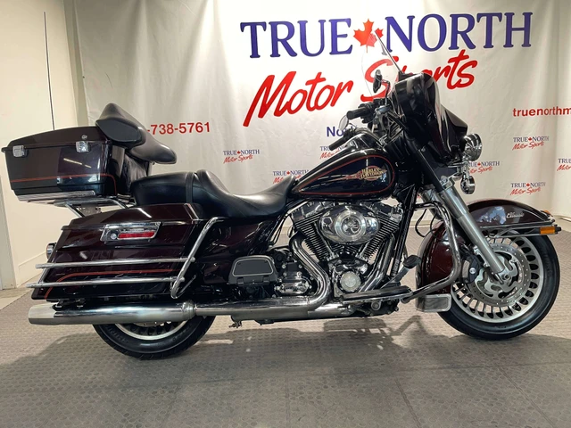 2011 Harley-Davidson, červená, 61 506 km, dovoz Kanada — foto 2 z 5