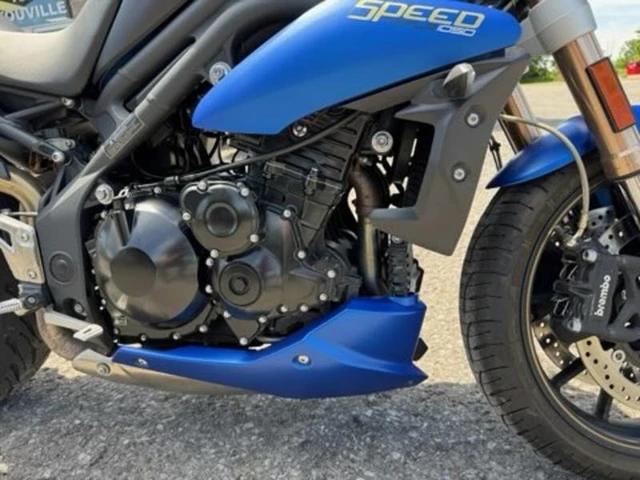2014 Triumph, 25 650 km, dovoz Kanada — foto 5 z 5