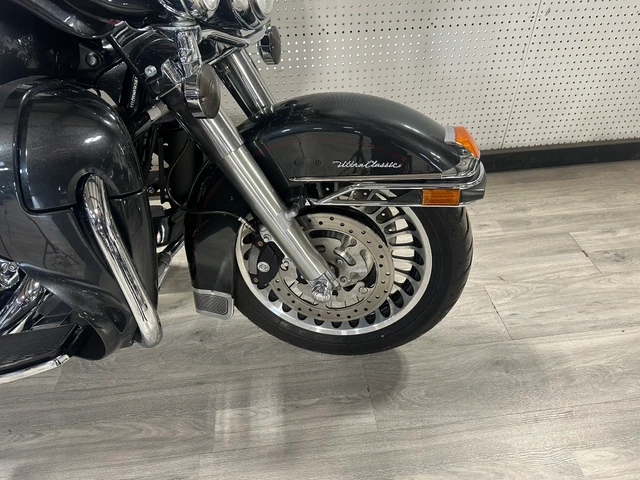 2009 Harley-Davidson, 95 161 km, dovoz Kanada — foto 4 z 5