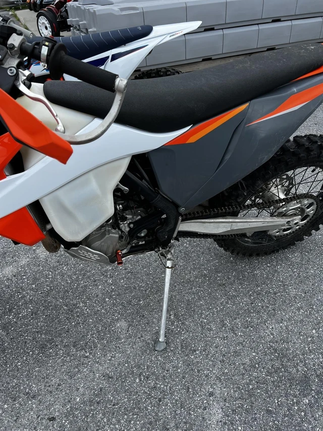 2021 KTM, 1 km, dovoz Kanada — foto 2 z 5