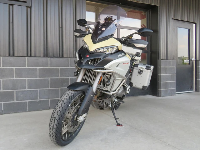 2019 Ducati, 29 987 km, dovoz Kanada — foto 4 z 5