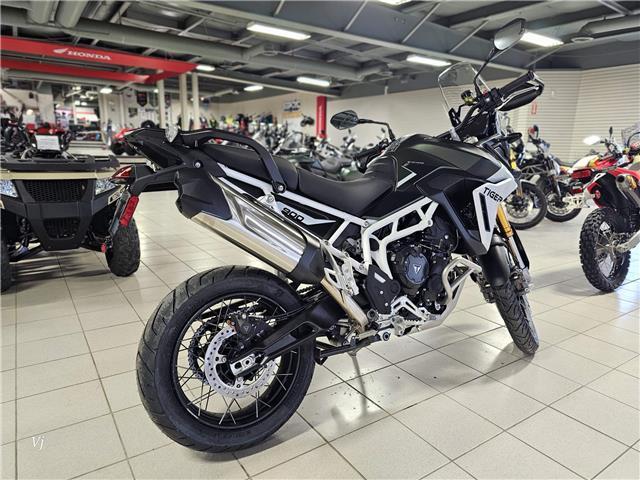 2025 Triumph, 1 km, dovoz Kanada — foto 3 z 5