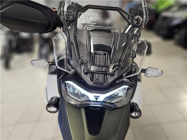 2025 Triumph, 1 km, dovoz Kanada — foto 5 z 5