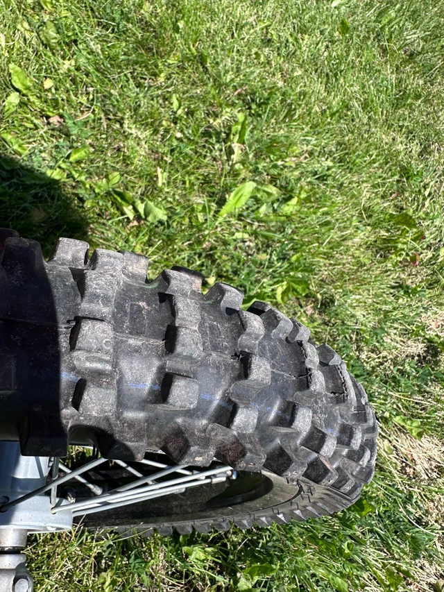 2011 KTM, dovoz Kanada — foto 5 z 5