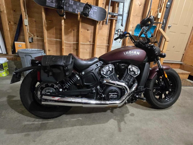 2022 Indian, 4 090 km, dovoz Kanada — foto 3 z 5