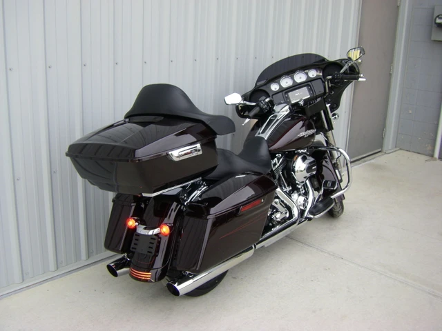 2014 Harley-Davidson, 19 989 km, dovoz Kanada — foto 3 z 5
