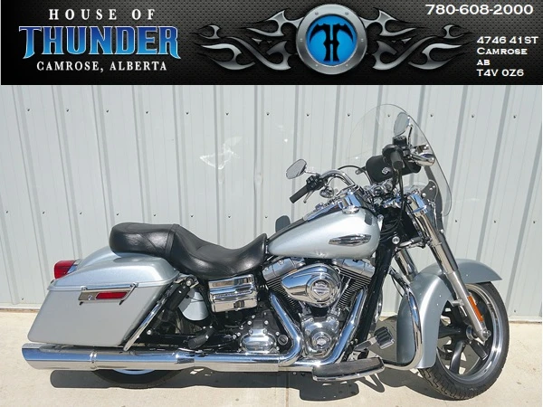 2012 Harley-Davidson, 17 689 km, dovoz Kanada — foto 1 z 5 2012 Harley-Davidson, 17 689 km, dovoz Kanada — foto 1 z 5