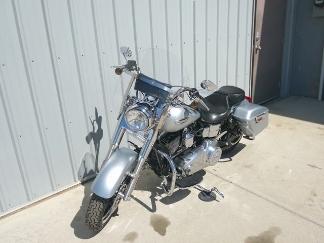 2012 Harley-Davidson, 17 689 km, dovoz Kanada — foto 5 z 5