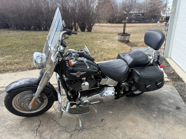 2005 Harley-Davidson, červená, 6 819 km, dovoz Kanada — foto 2 z 4