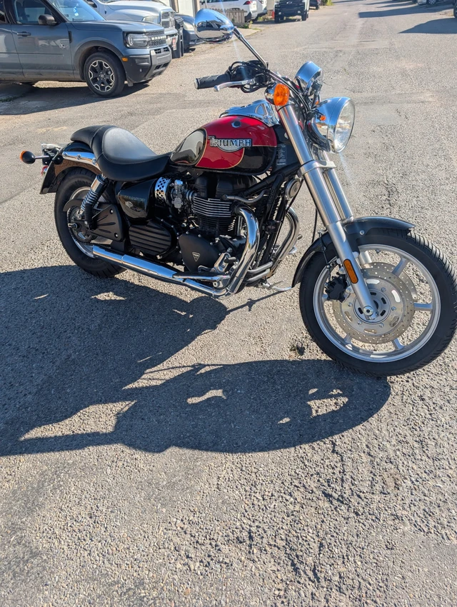 2003 Triumph, 12 000 km, dovoz Kanada — foto 2 z 5