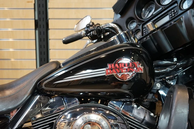 2007 Harley-Davidson, 71 615 km, dovoz Kanada — foto 4 z 5