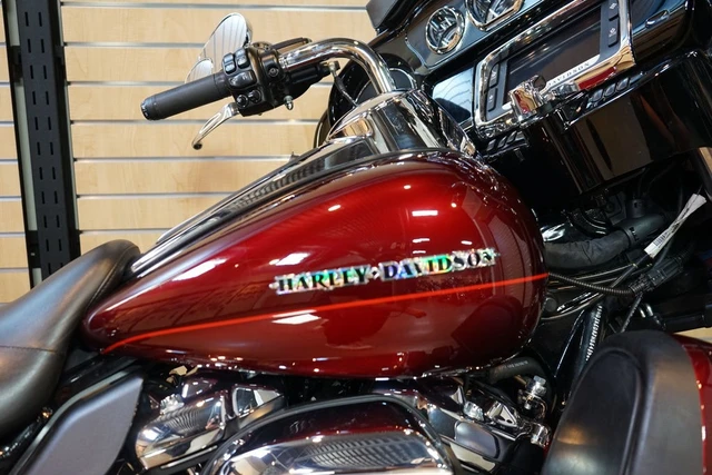 2017 Harley-Davidson, 25 936 km, dovoz Kanada — foto 5 z 5