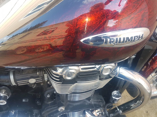 2014 Triumph, 37 000 km, dovoz Kanada — foto 5 z 5