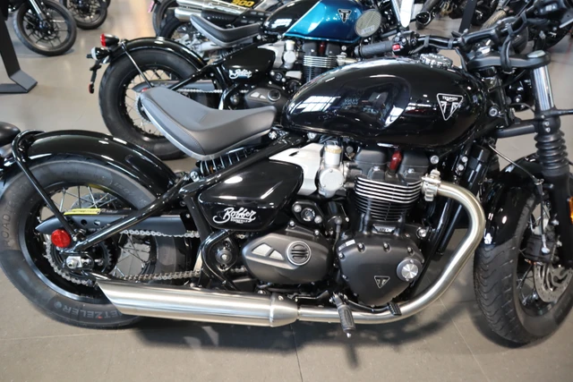 2026 Triumph, dovoz Kanada — foto 2 z 5