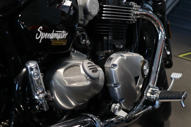 2026 Triumph, dovoz Kanada — foto 3 z 5