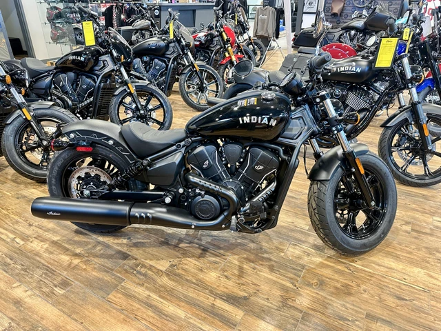 2026 Indian, červená, dovoz Kanada — foto 2 z 5