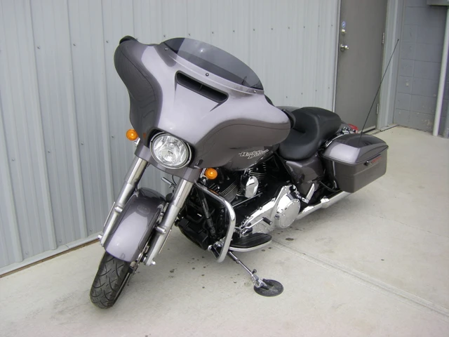 2015 Harley-Davidson, 34 914 km, dovoz Kanada — foto 5 z 5