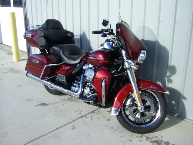 2017 Harley-Davidson, 35 657 km, dovoz Kanada — foto 2 z 5