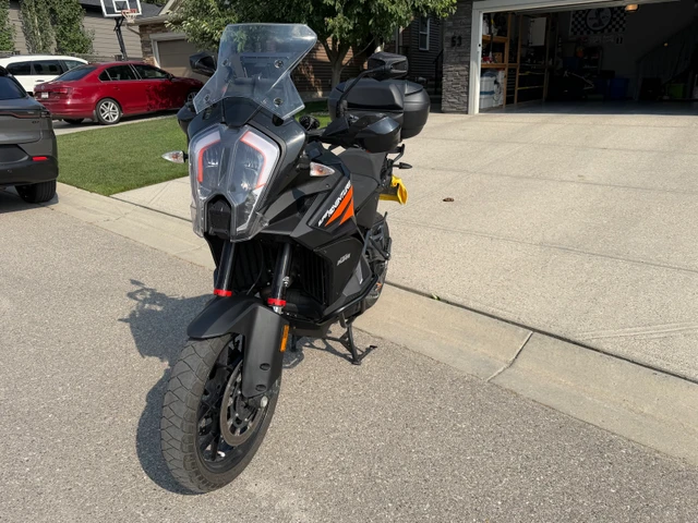 2022 KTM, 16 000 km, dovoz Kanada — foto 4 z 5