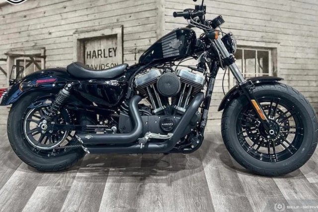 2018 Harley-Davidson, 9 500 km, dovoz Kanada — foto 3 z 5