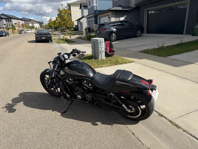 2013 Harley-Davidson, 17 497 km, dovoz Kanada — foto 2 z 5