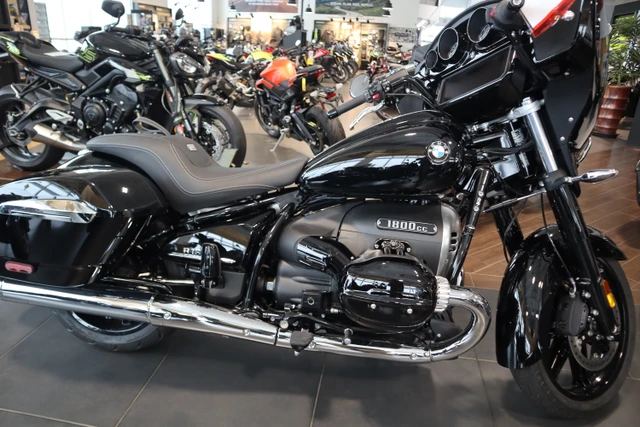 2025 BMW, dovoz Kanada — foto 2 z 5