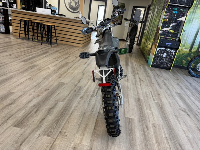 2025, dovoz Kanada — foto 4 z 5