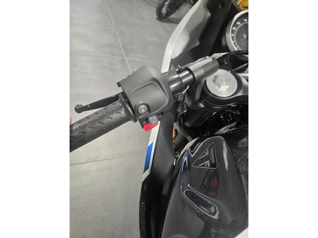 2026 Triumph, 1 km, dovoz Kanada — foto 5 z 5