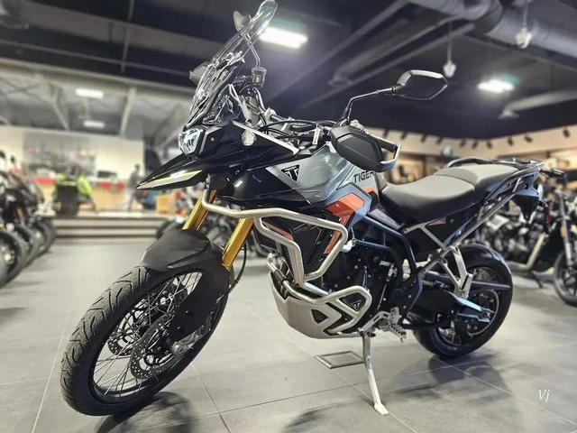 2026 Triumph, dovoz Kanada — foto 3 z 5