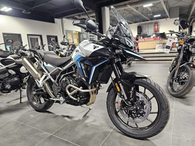 2026 Triumph, 1 km, dovoz Kanada — foto 2 z 5