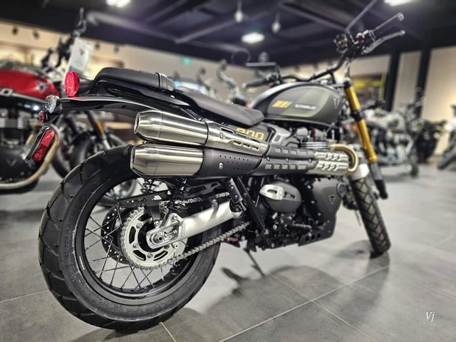 2026 Triumph, 1 km, dovoz Kanada — foto 3 z 5