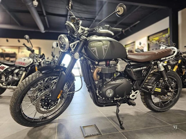 2026 Triumph, 1 km, dovoz Kanada — foto 2 z 5