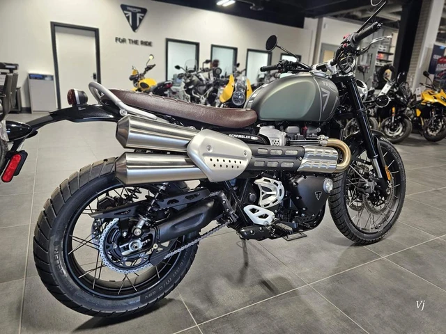 2026 Triumph, 1 km, dovoz Kanada — foto 3 z 5