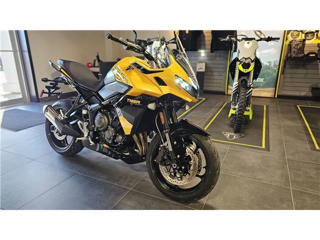 2026 Triumph, 5 km, dovoz Kanada — foto 3 z 5