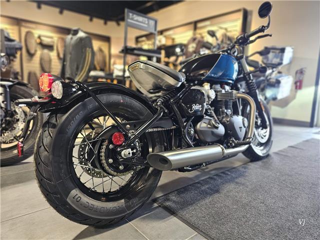 2026 Triumph, 2 km, dovoz Kanada — foto 3 z 5