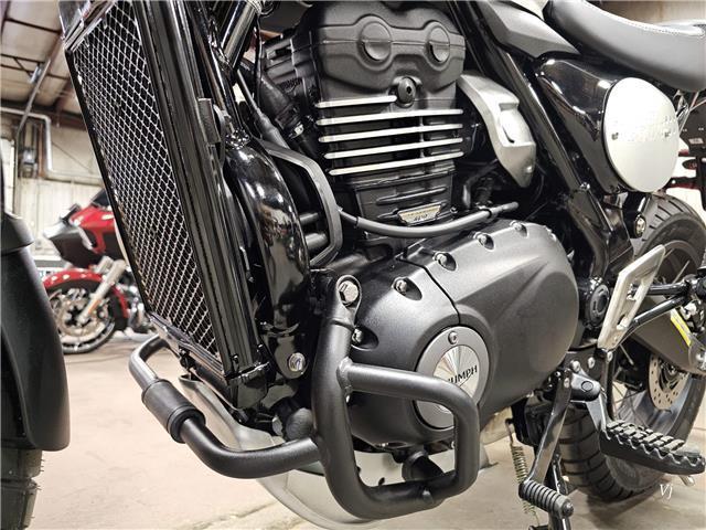 2026 Triumph, 1 km, dovoz Kanada — foto 5 z 5