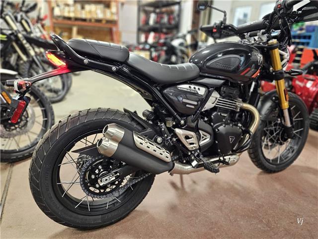 2026 Triumph, 7 km, dovoz Kanada — foto 3 z 5