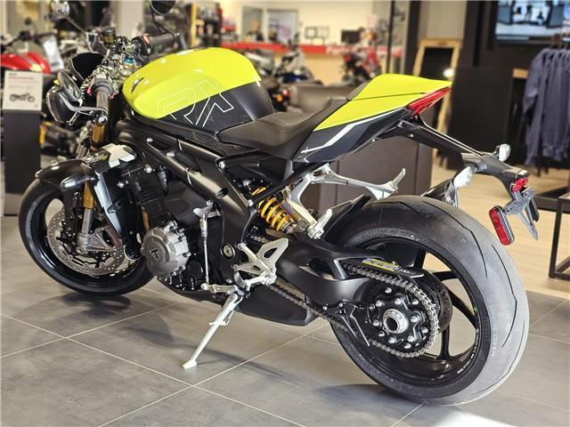 2026 Triumph, 1 km, dovoz Kanada — foto 3 z 5