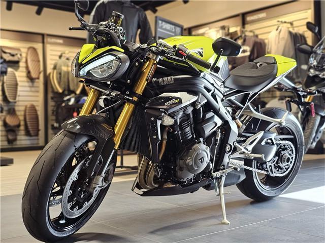 2026 Triumph, 1 km, dovoz Kanada — foto 4 z 5