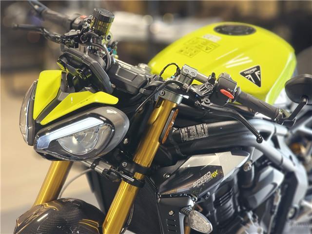 2026 Triumph, 1 km, dovoz Kanada — foto 5 z 5