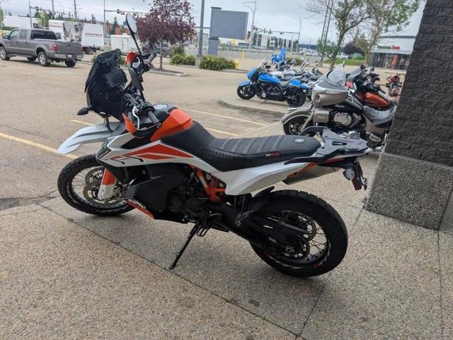 2020 KTM, 28 310 km, dovoz Kanada — foto 4 z 5