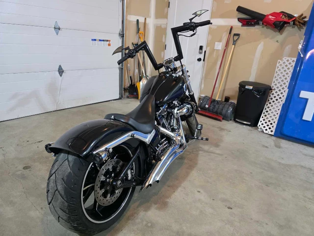 2013 Harley-Davidson, 26 888 km, dovoz Kanada — foto 2 z 5