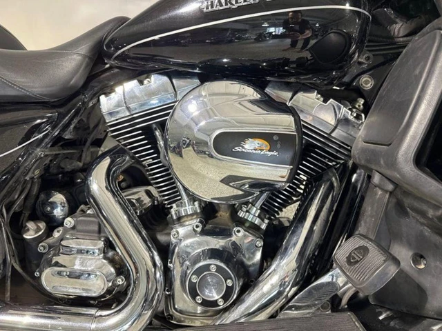 2016 Harley-Davidson, 50 783 km, dovoz Kanada — foto 4 z 5