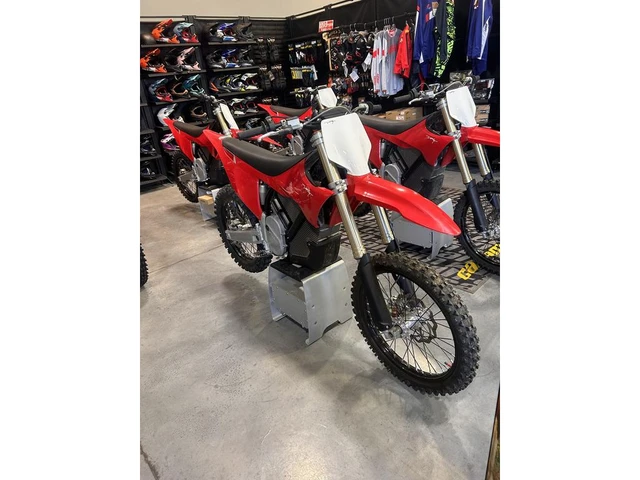 2022, 1 km, dovoz Kanada — foto 2 z 5